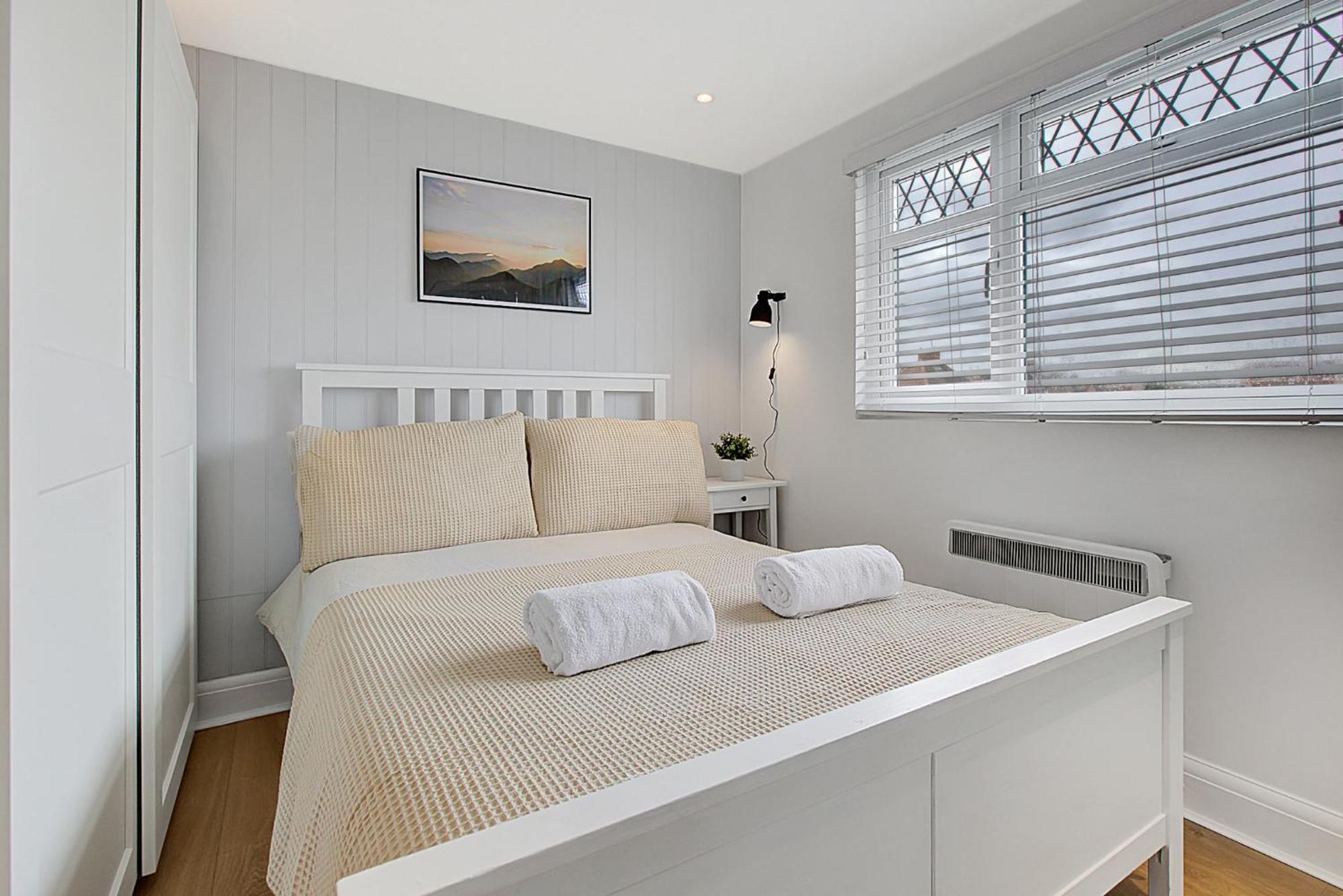 Quality Apartments Close To Tube 헨던 외부 사진